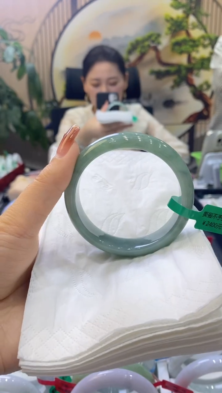 【闪购商品】翡翠手镯未镶嵌00009210