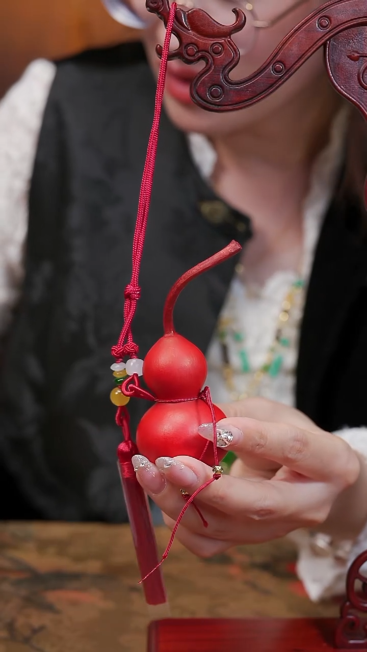 23漆艺工艺小葫芦9.9