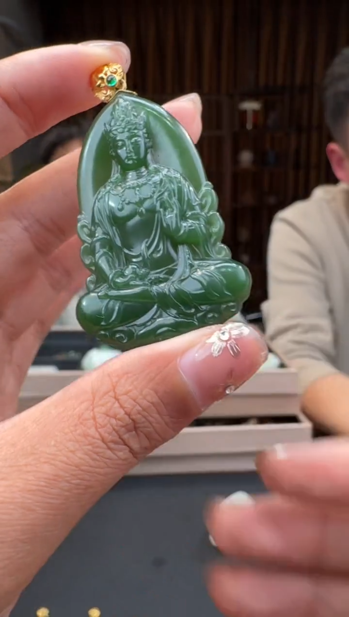 【闪购商品】和田玉12418K金镶嵌2.3无忌