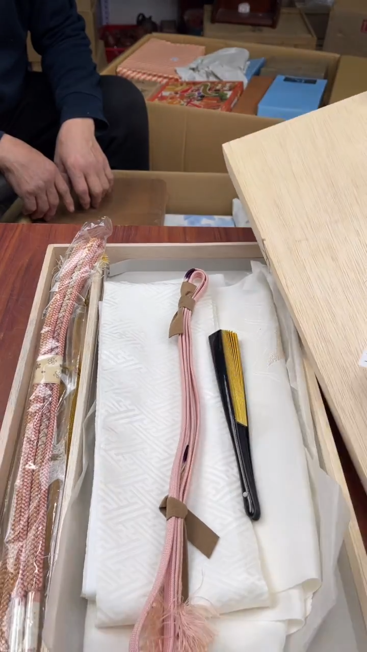瓷片爱***桃盛日中古杂项甄选