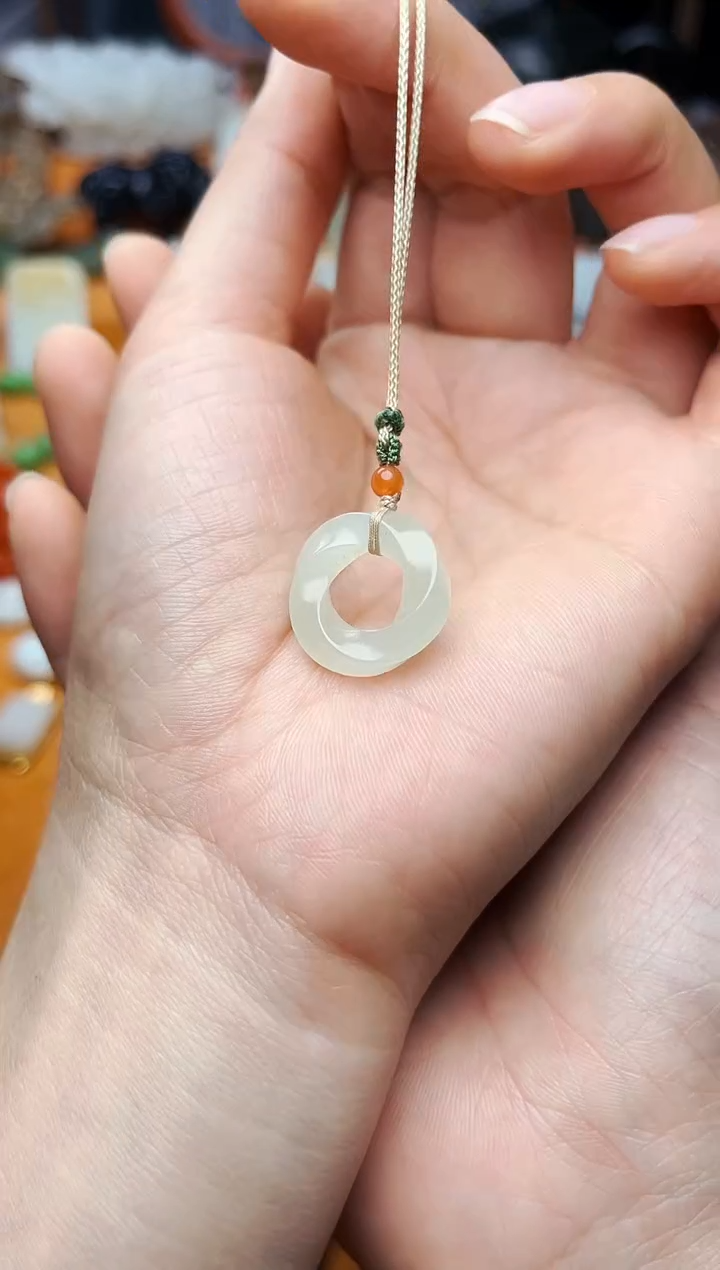 【闪购商品】和田玉颈饰未镶嵌平安环