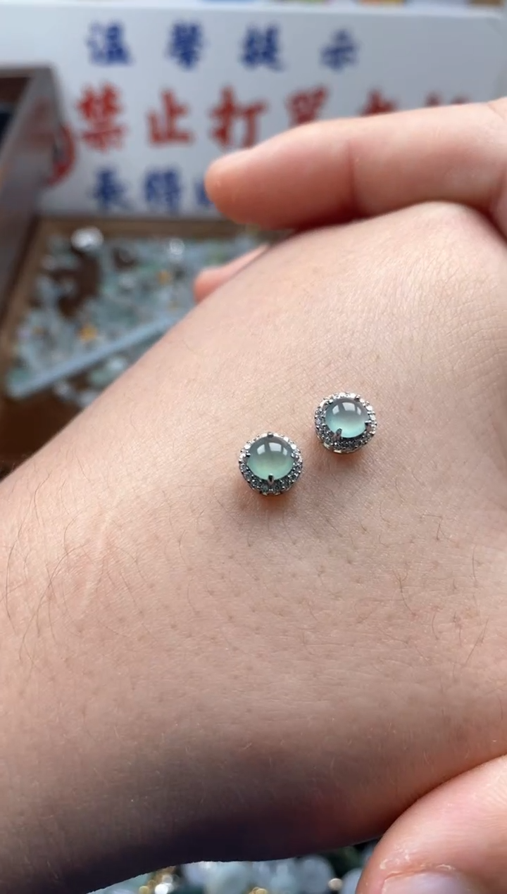 【闪购商品】翡翠颈饰未镶嵌哥哥