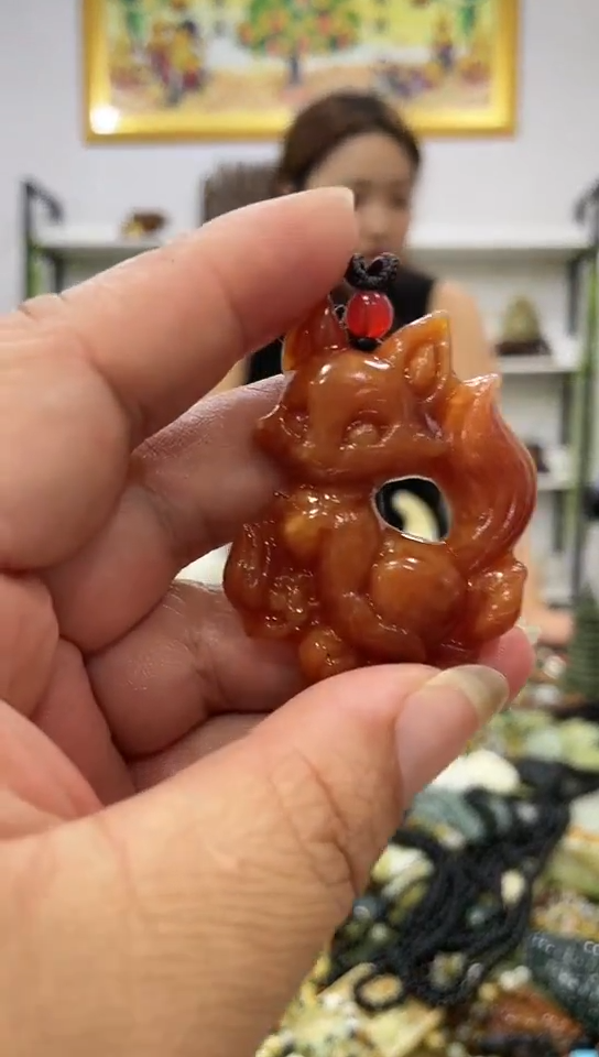 岫玉未镶嵌吊坠    