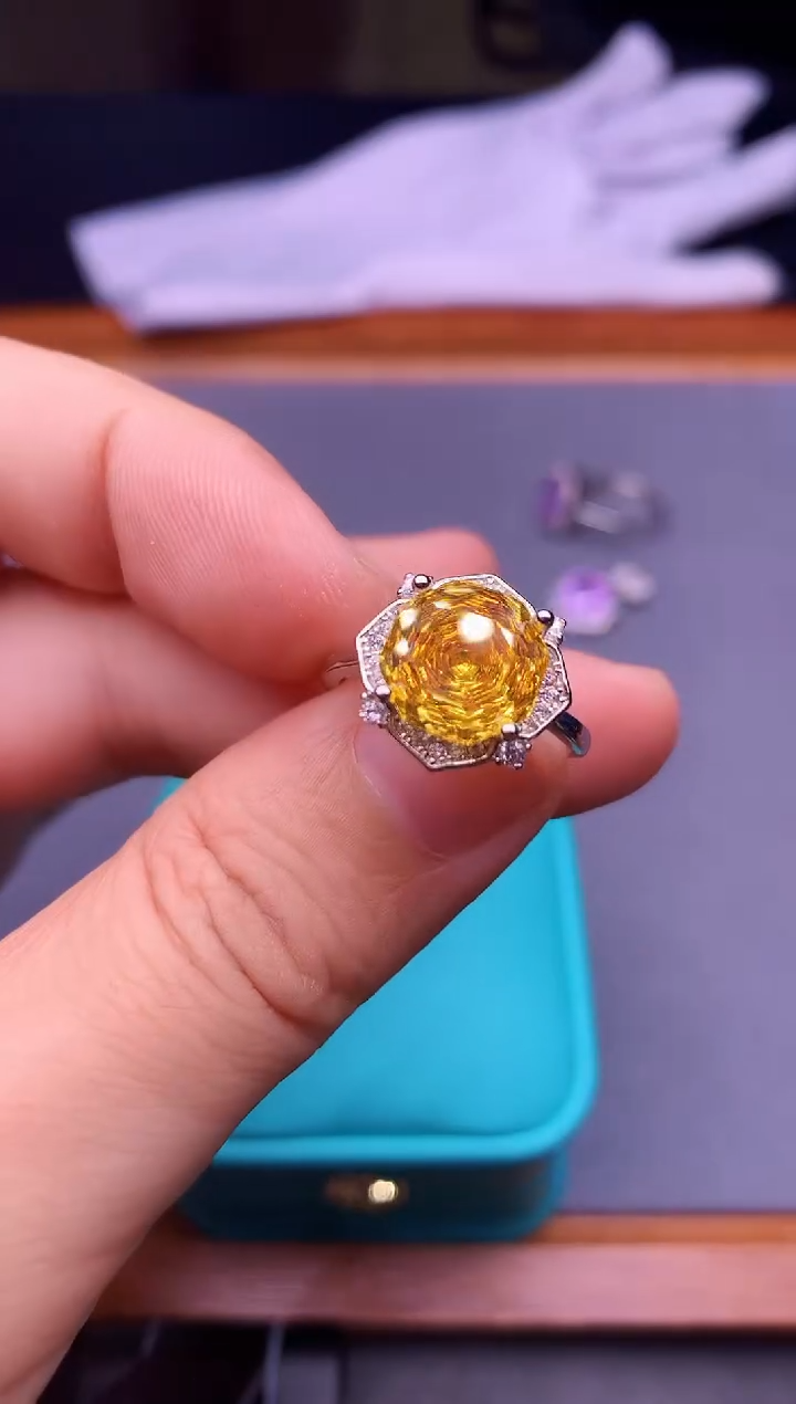 【闪购商品】蓝宝石戒指银S925镶嵌............