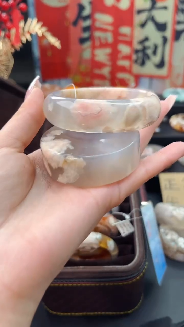 【闪购商品】石英质玉手镯未镶嵌赠送镯心（58圈口）