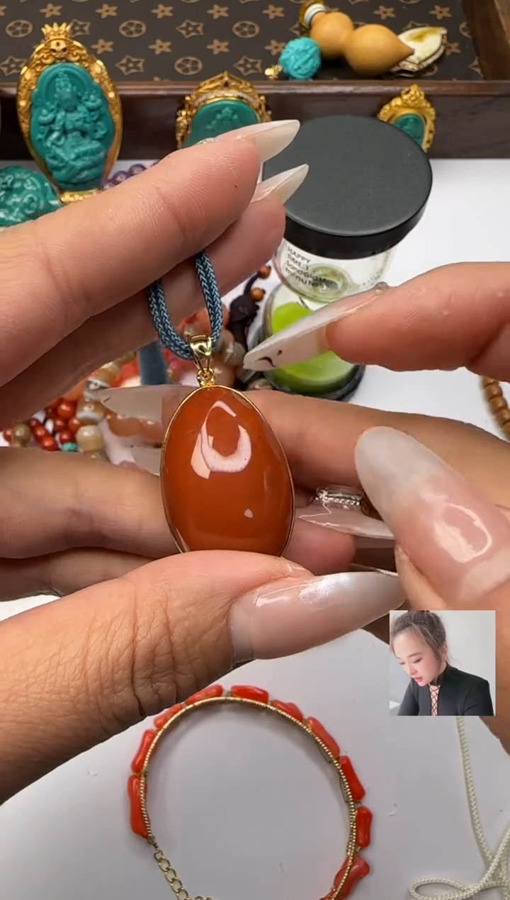 【闪购商品】南红玛瑙吊坠(赠链)银S925镶嵌南红玛瑙吊坠