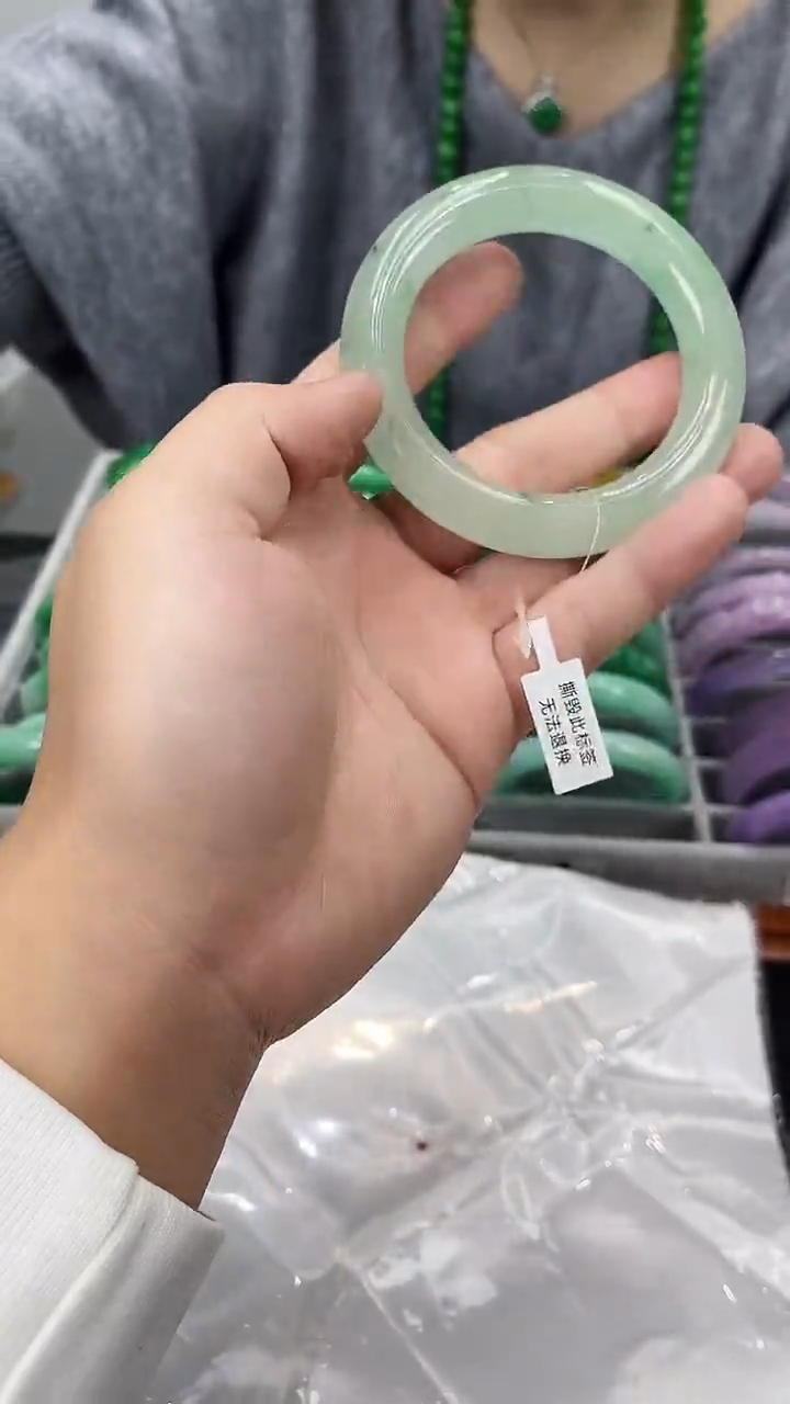 【闪购商品】砖雕s62 冰飘花圆条手镯 圈口53-61