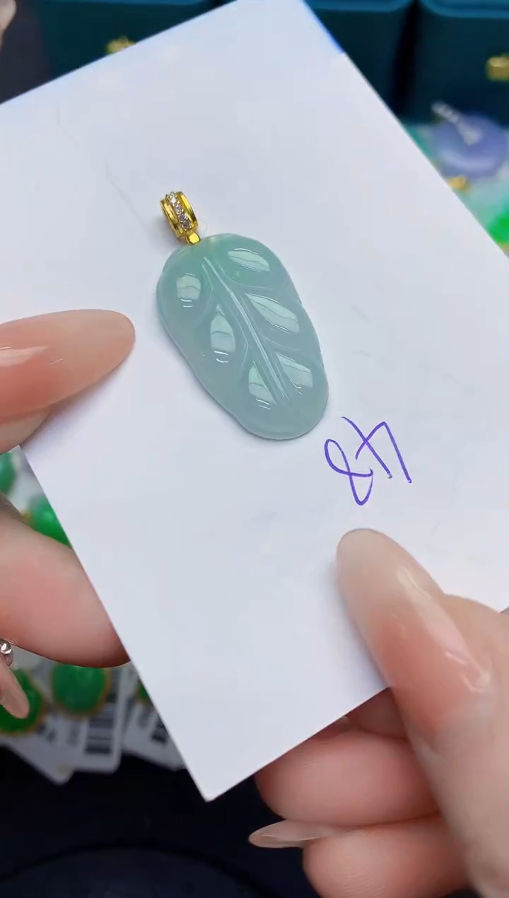 颈饰未镶嵌翡翠缅甸天然翡翠A货