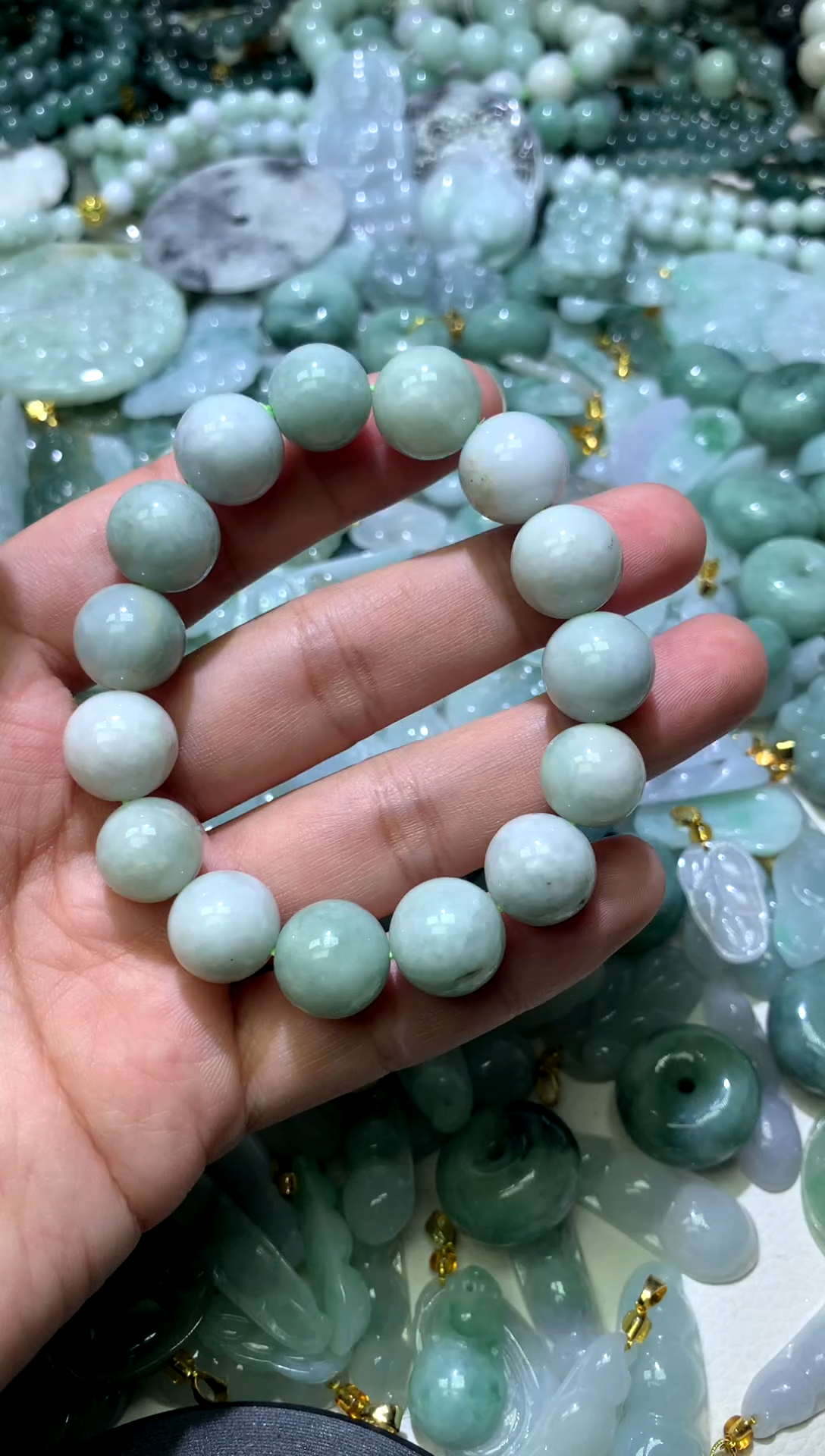 颈饰未镶嵌翡翠1