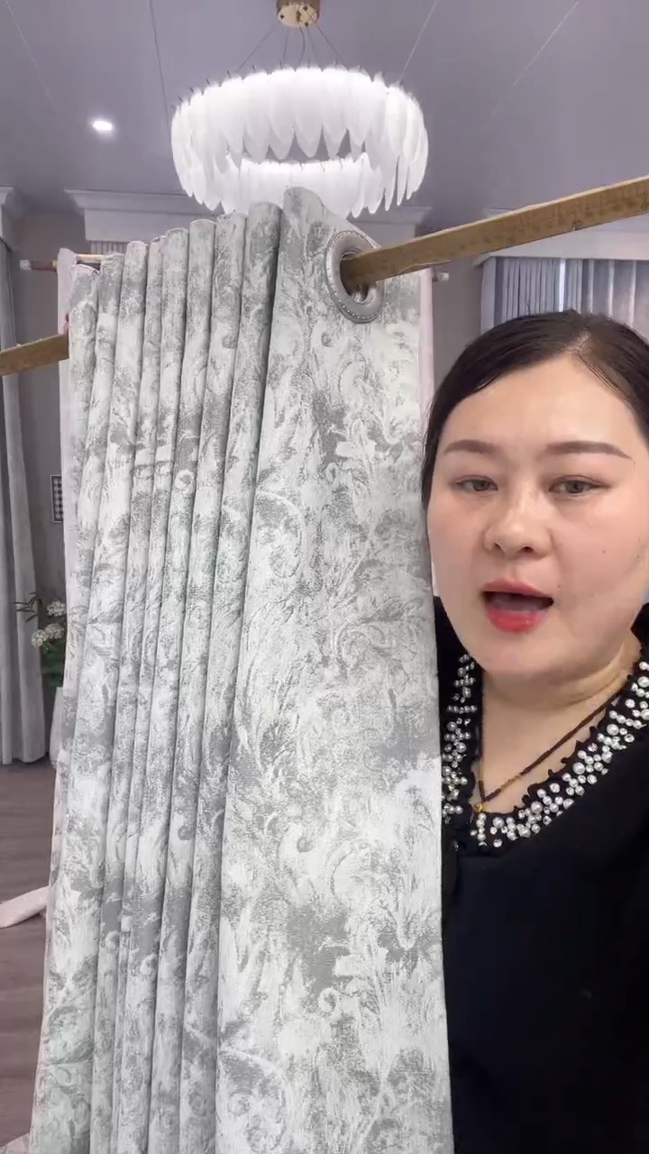 布闪电购商品 28 微瑕 6 打孔2.7  （晚）