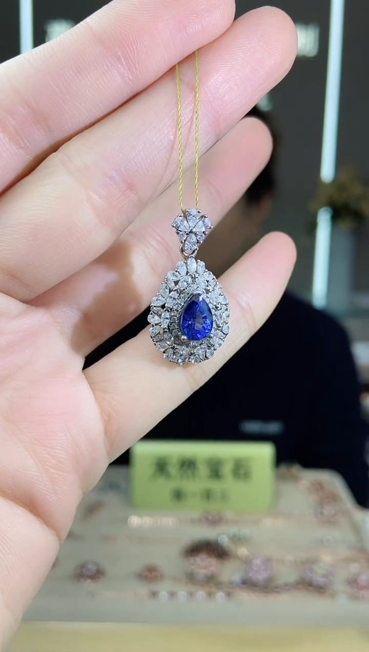 【闪购商品】蓝宝石颈饰银S925镶嵌颈饰