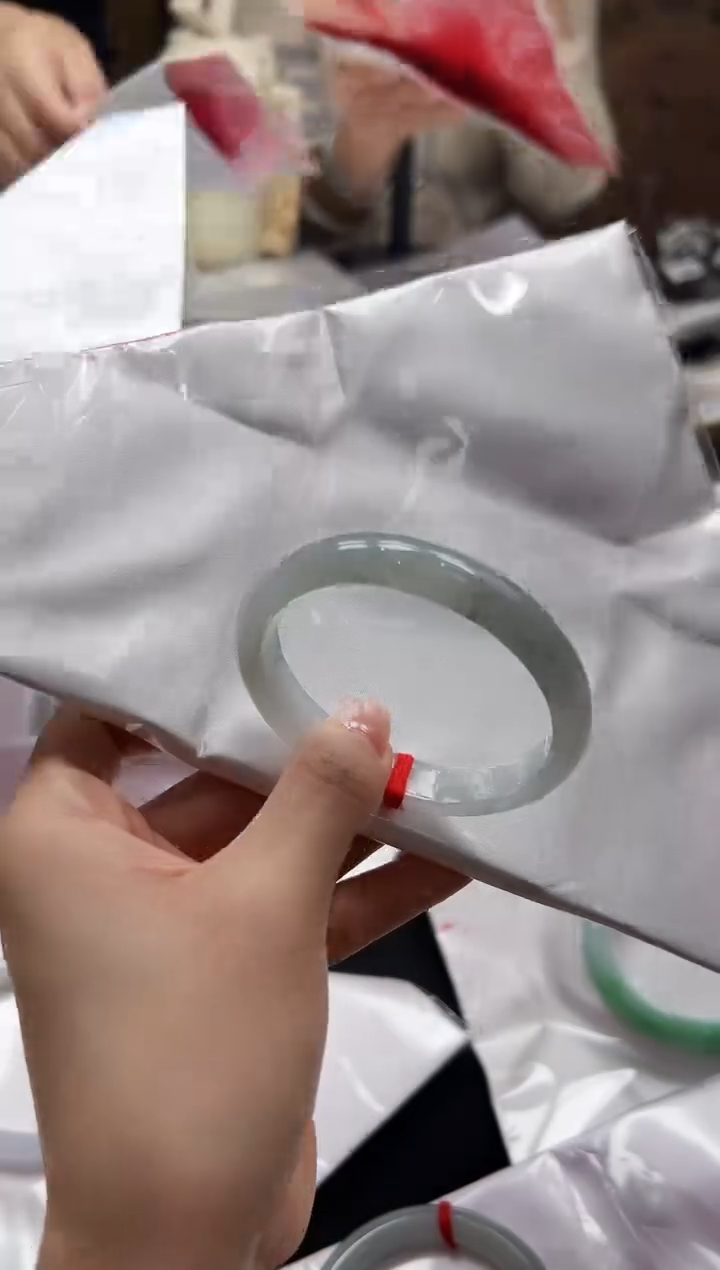 【闪购商品】翡翠手镯未镶嵌TS0303-52