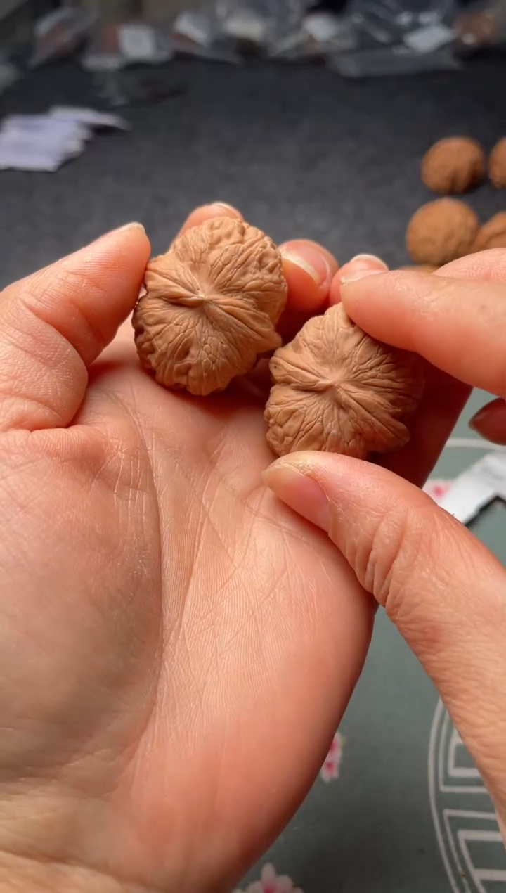 把件文玩核桃w170  元宝35尺