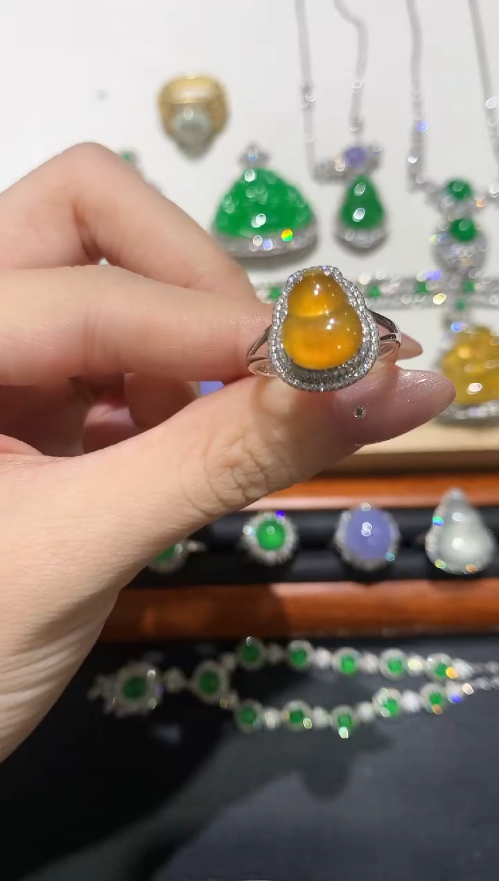 翡翠18K金镶嵌吊坠(不含链)团购3