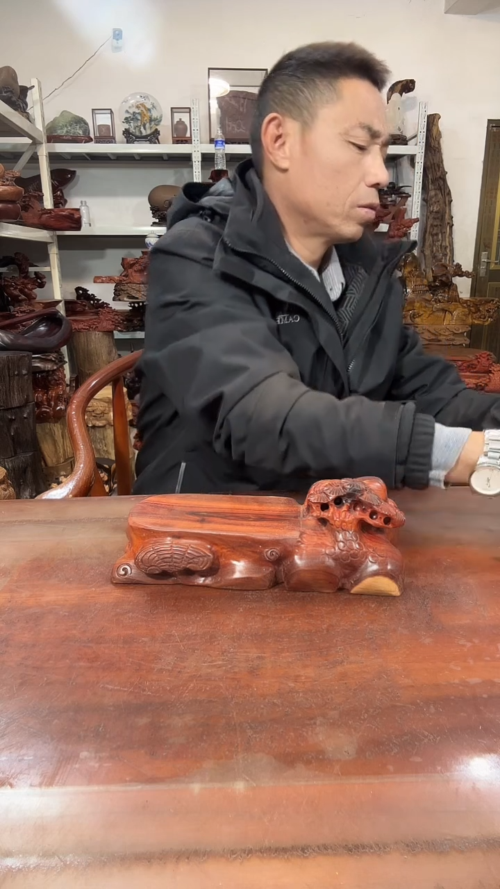 木利*德红木随形创意底座yyds