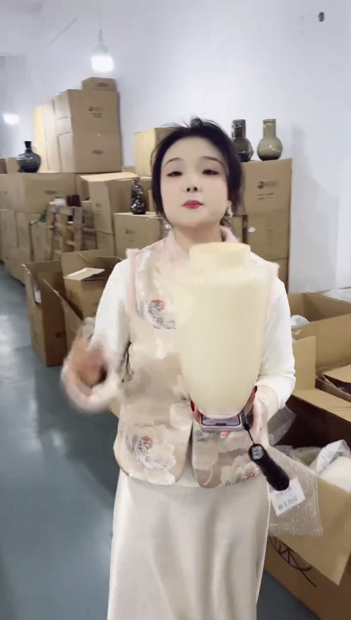 【闪购商品】玻璃私花主义花瓶厂-微瑕--NSTB