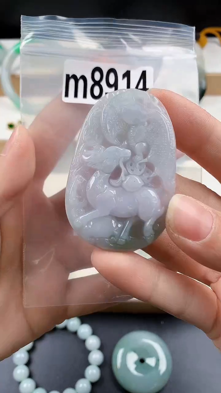 颈饰未镶嵌翡翠天然翡翠吊坠挂件