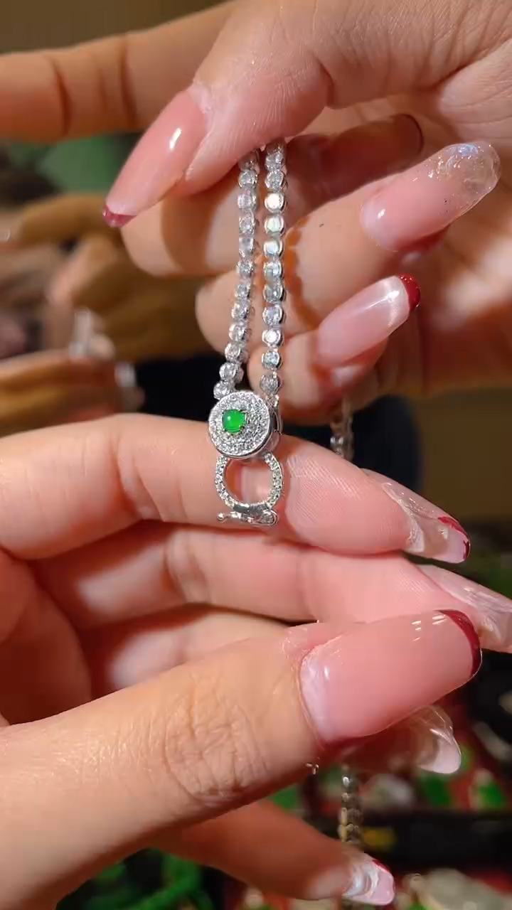 【闪购商品】翡翠项链银S925镶嵌天然翡翠A货