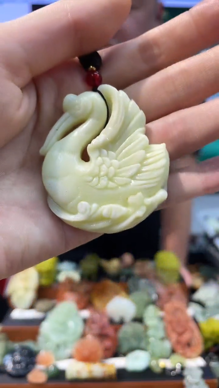 【闪购商品】岫玉吊坠未镶嵌多样性发货*拍一发一