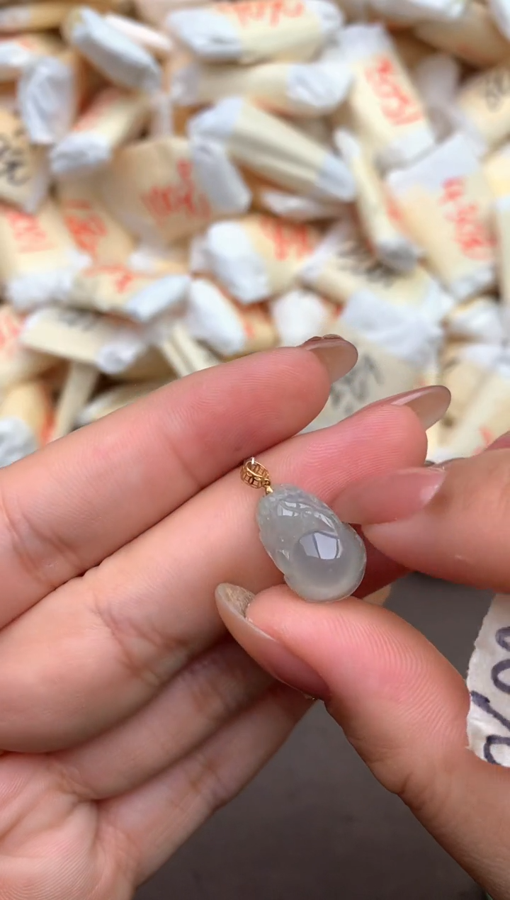 【闪购商品】翡翠挂件18K金镶嵌—