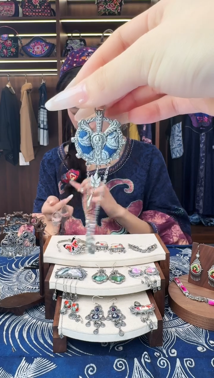 织绣503黔东南苗族刺绣