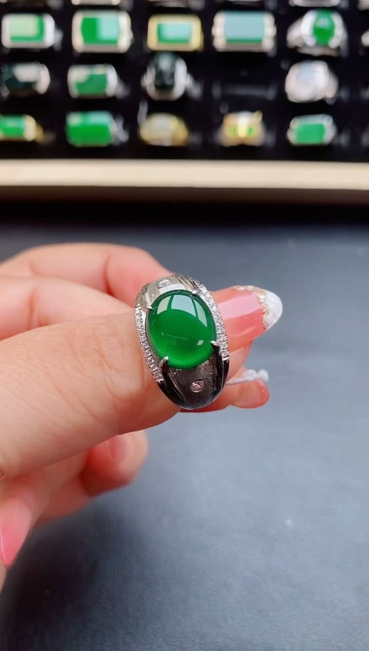 【闪购商品】翡翠戒指银S925镶嵌85800