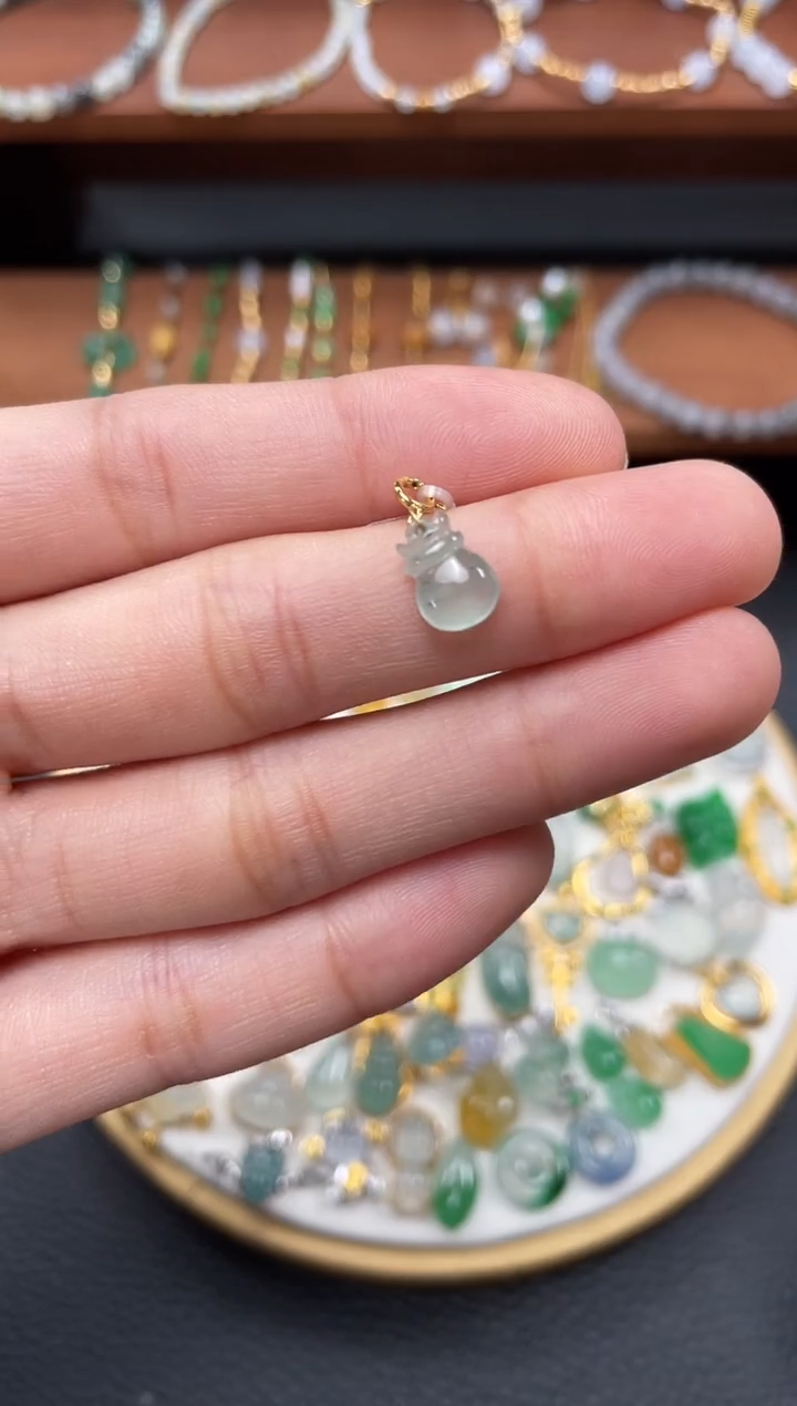 【闪购商品】翡翠吊坠(不含链)18K金镶嵌一个   JK203