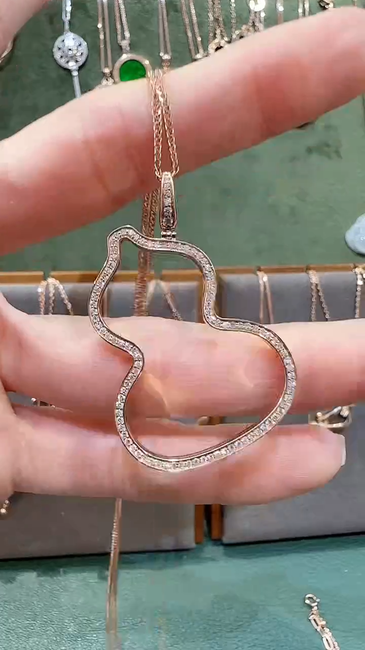 【闪购商品】钻石吊坠(不含链)18K金镶嵌18K金钻石葫芦吊坠