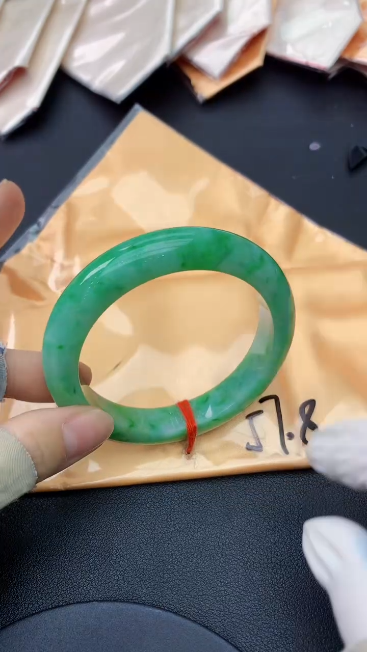 未镶嵌手镯翡翠0617901953