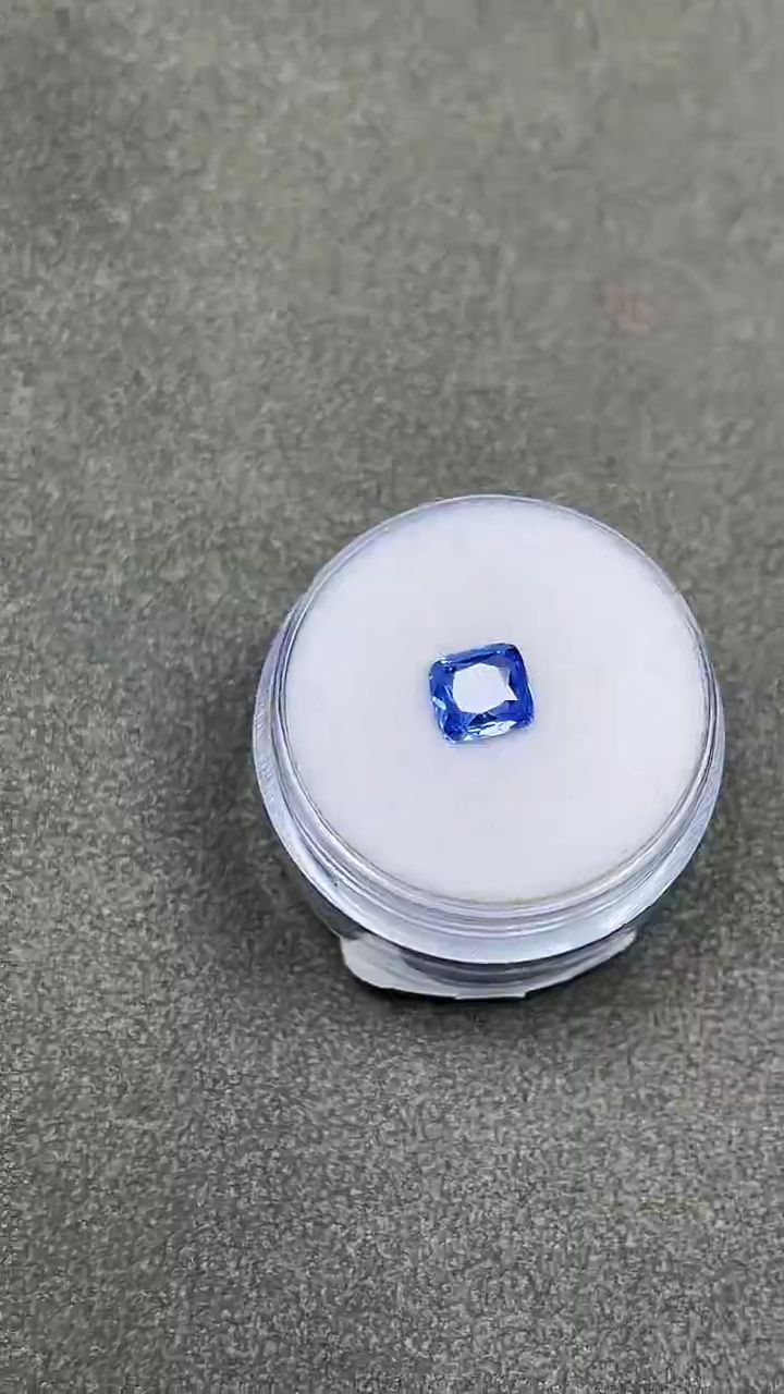 蓝宝石裸石天然裸石1.29ct