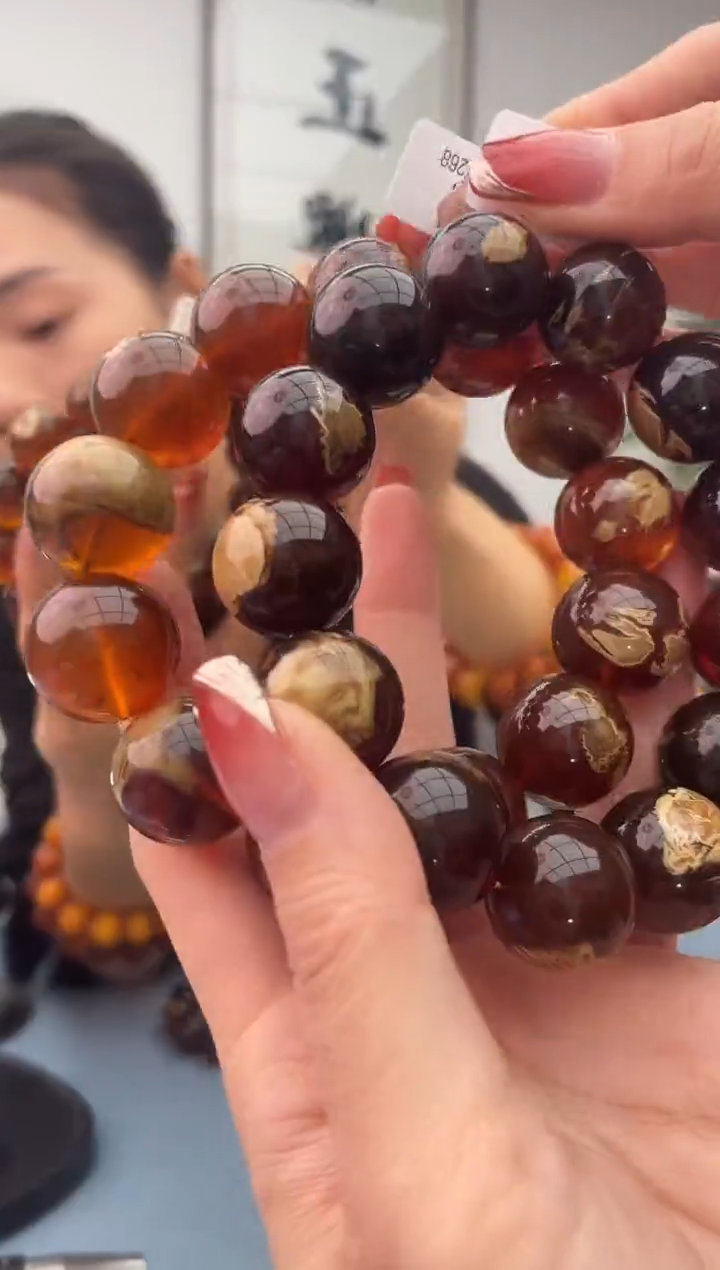 【闪购商品】琥珀珠宝奇石未镶嵌多样性发其一，假一罚十050.18