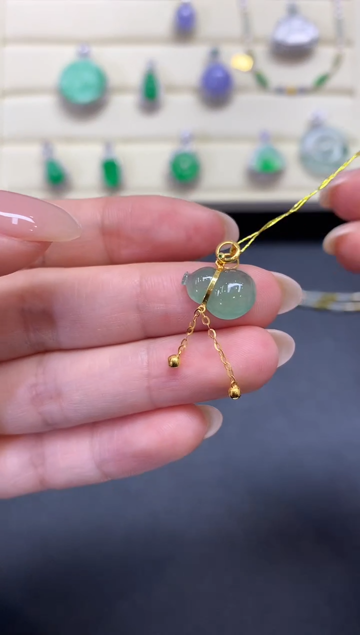 【闪购商品】翡翠颈饰18K金镶嵌Q154     