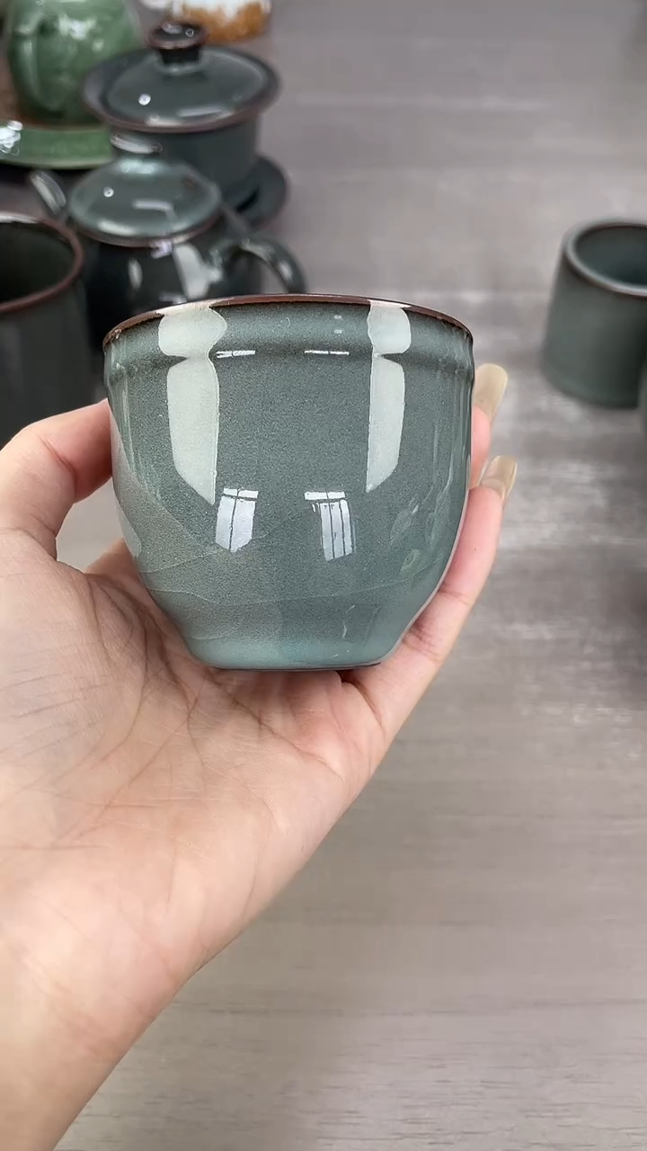 青瓷仓储福利清仓