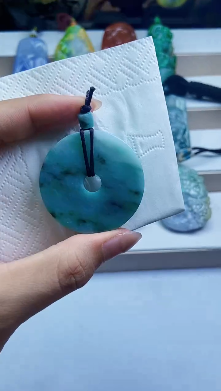 颈饰未镶嵌翡翠翡翠A货