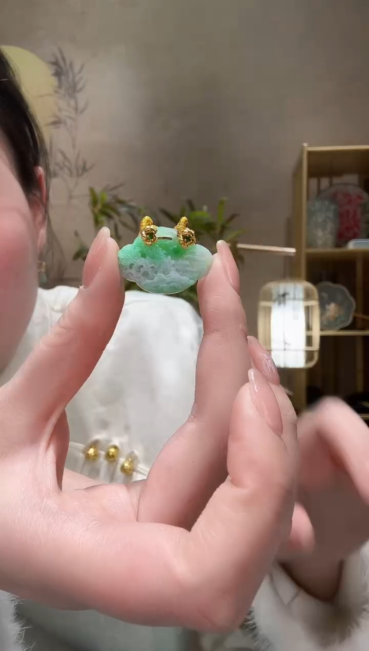 【闪购商品】翡翠颈饰未镶嵌吊坠