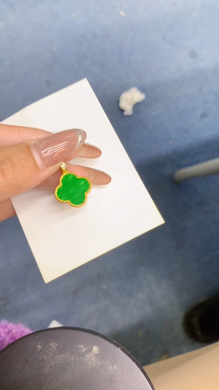 颈饰未镶嵌翡翠1