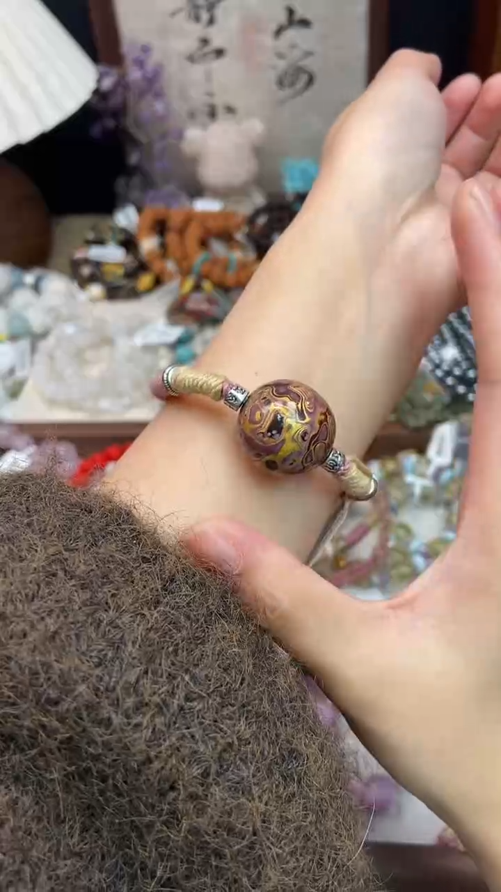 未镶嵌石英质玉手饰358