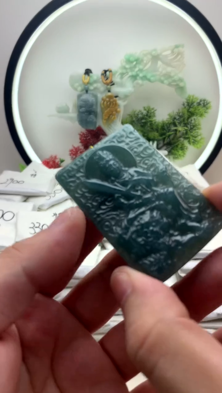 颈饰未镶嵌翡翠文殊