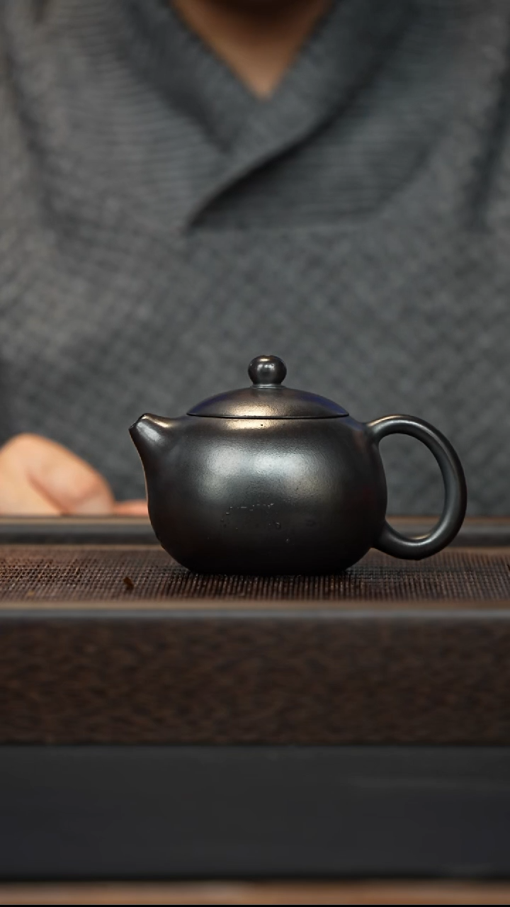 茶壶紫砂宜兴紫砂壶  H87049