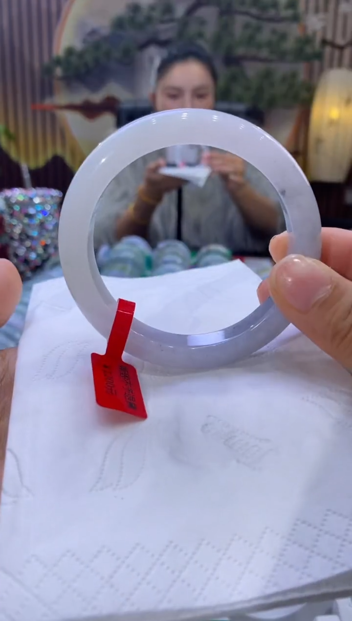 【闪购商品】翡翠手镯未镶嵌多人004447