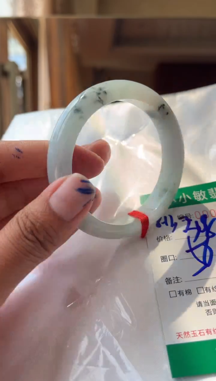 翡翠手镯未镶嵌A货手镯