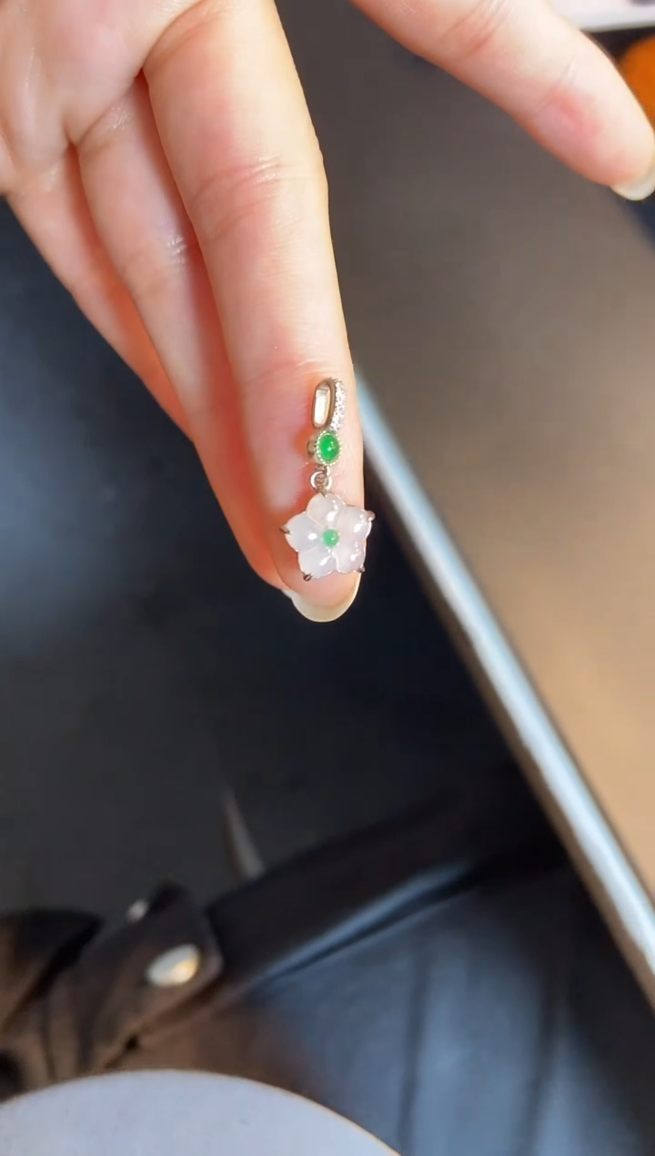 吊坠(不含链)银S925镶嵌翡翠1