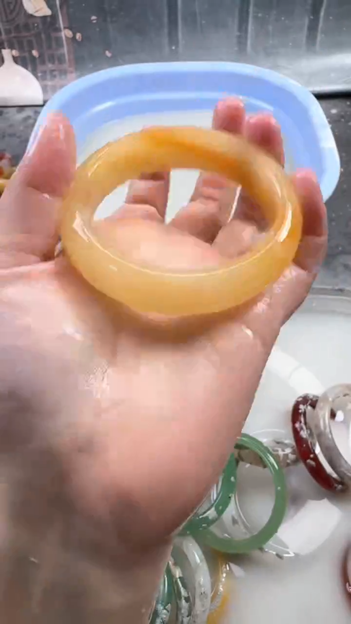 【闪购商品】石英质玉手镯未镶嵌116 6162