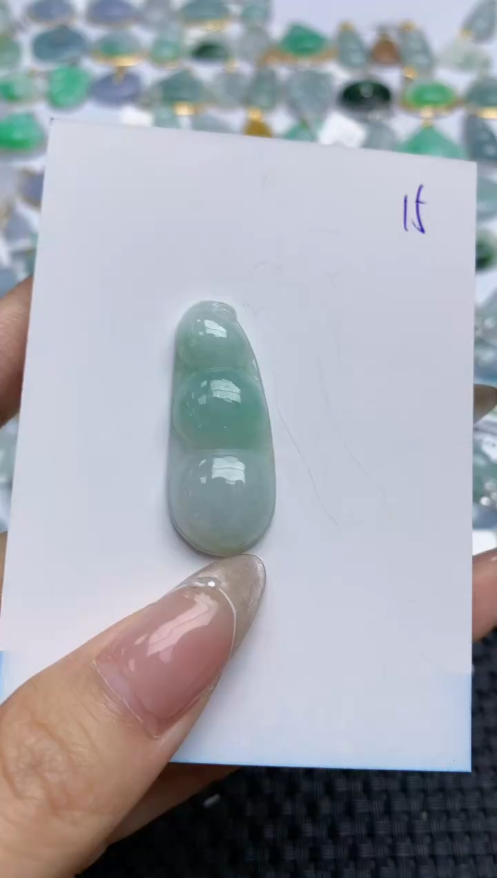 【闪购商品】翡翠颈饰未镶嵌 天然翡翠A货