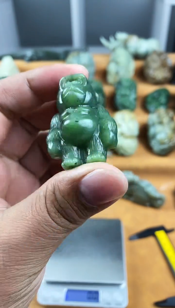 未镶嵌和田玉把件1