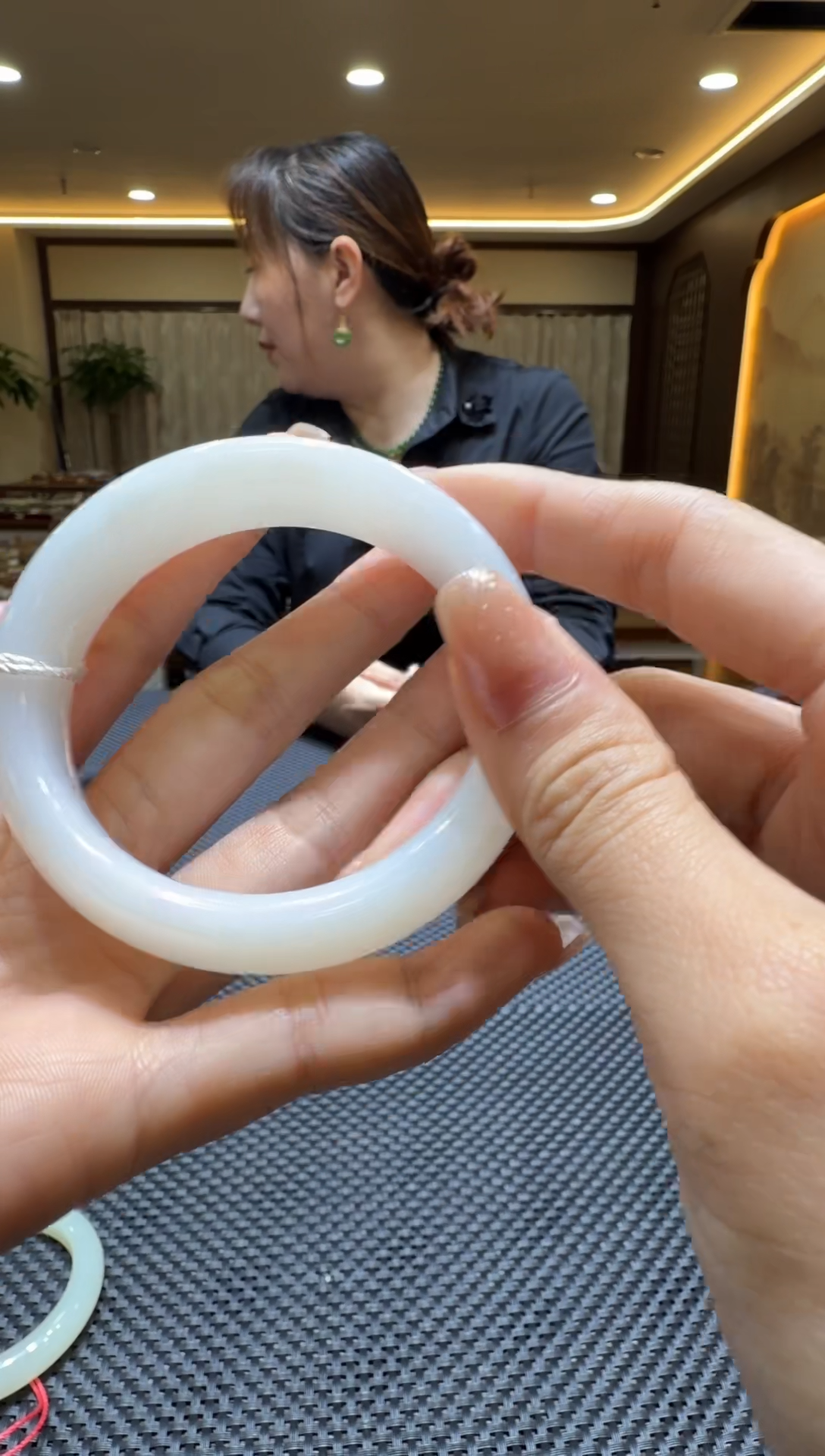 颈饰未镶嵌和田玉手镯56