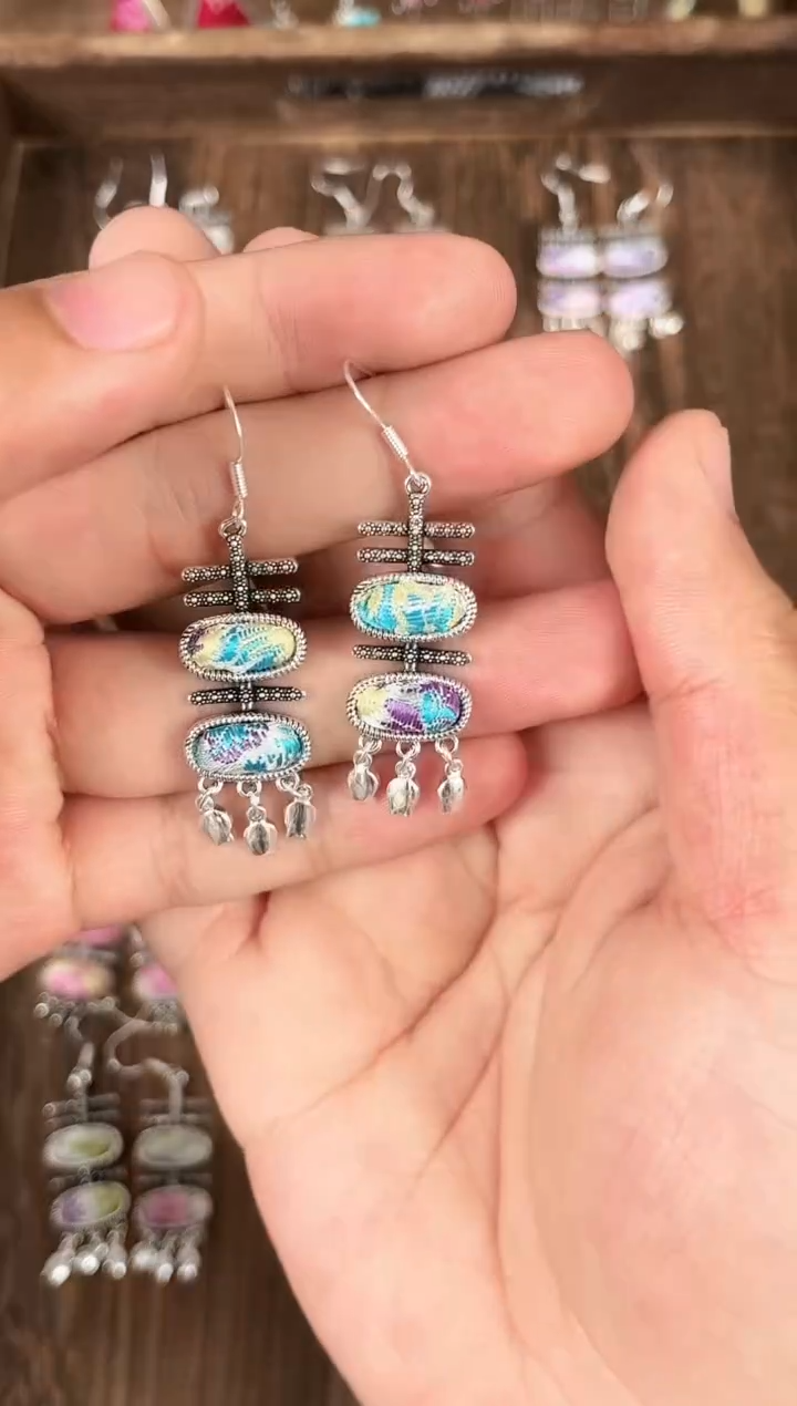 织绣尼*酱民族风非遗老绣饰品440