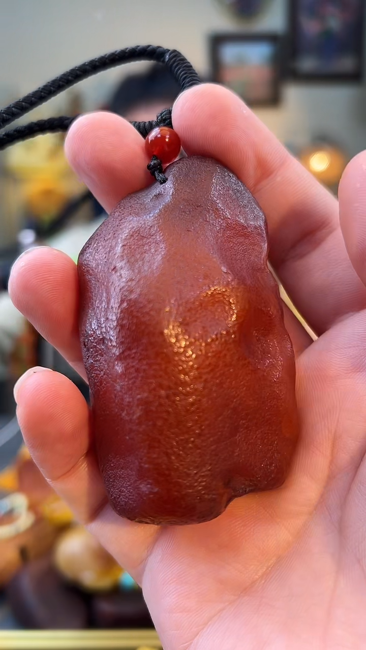 琥珀颈饰未镶嵌吊坠