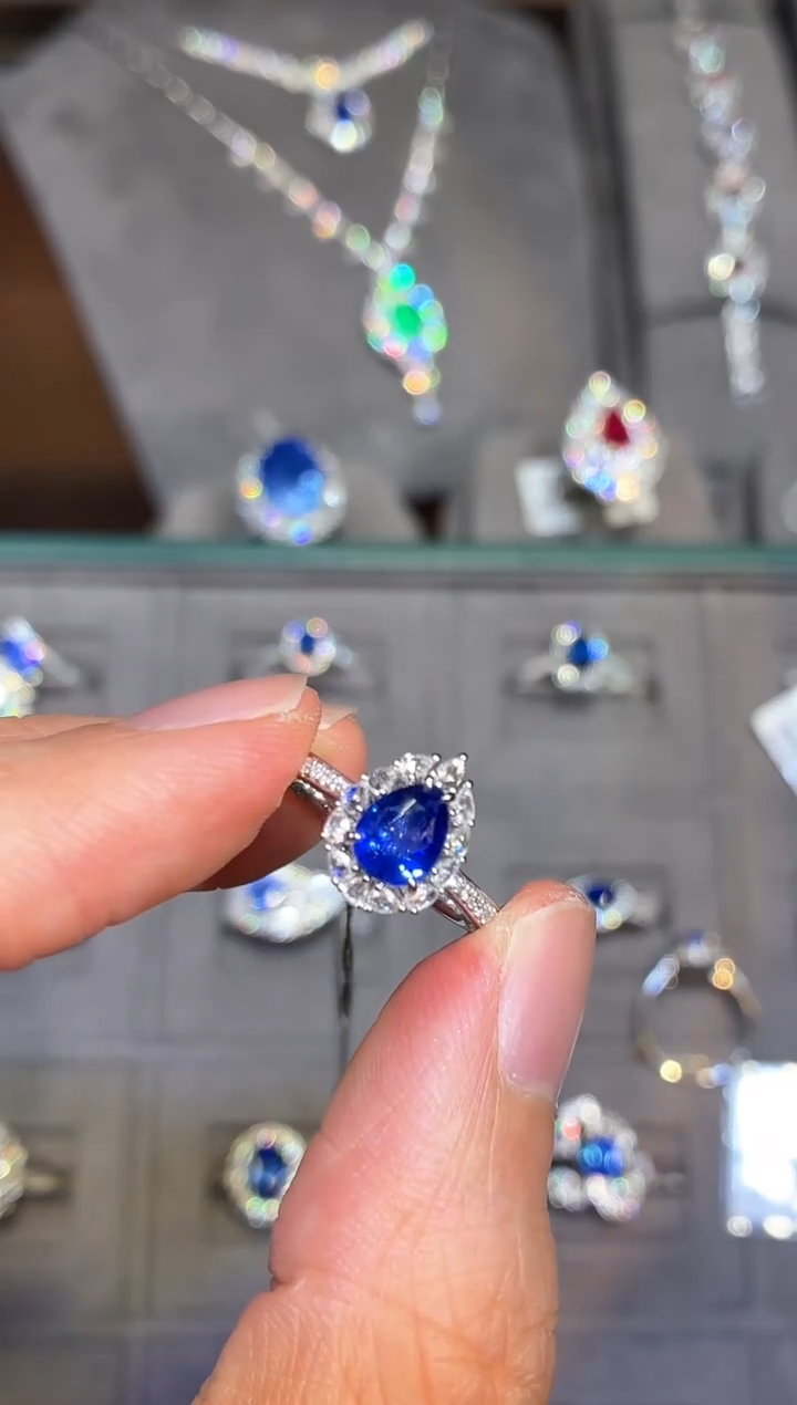 戒指蓝宝石18K金镶嵌【闪购】1.06ct/七天鉴赏/皇家蓝