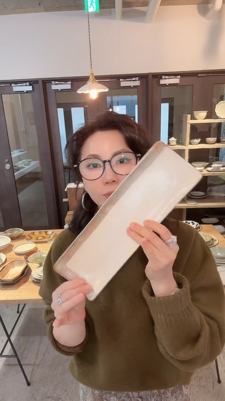 【闪购商品】盘【古谷】横纹长盘*1个(随机)